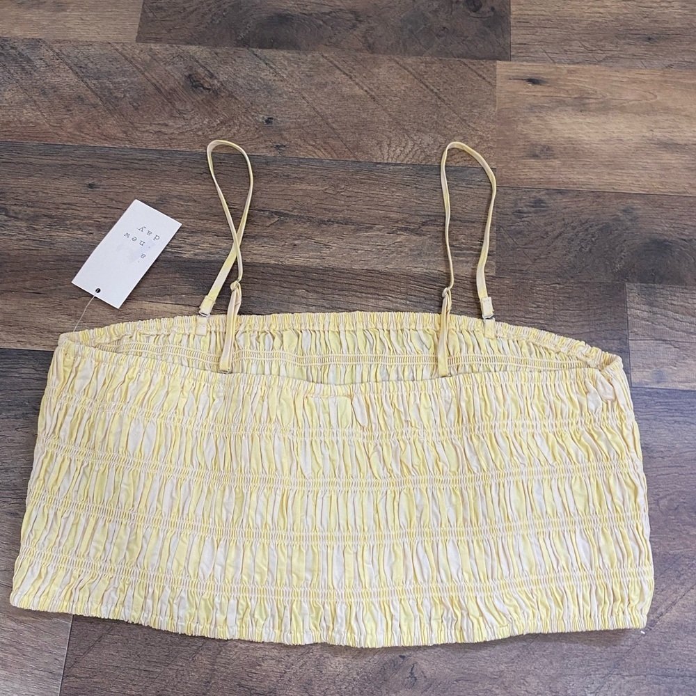 A New Day Yellow Striped Crop Top - Picture 5 of 5